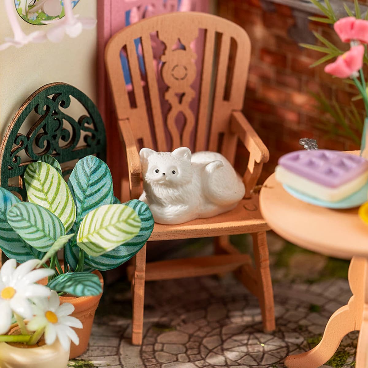 Rolife DIY Miniature House - Fancy Tea Yard DS038