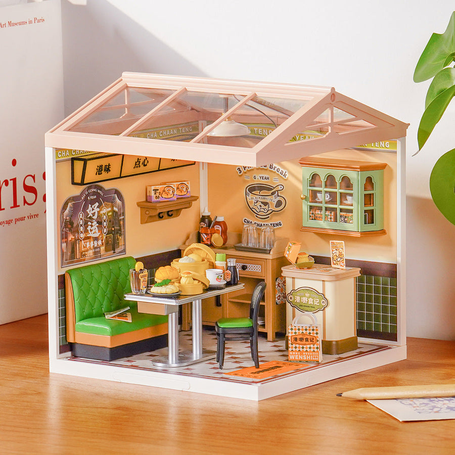 Rolife Hong Kong Bites Cafe Super Creator Miniature House DW021