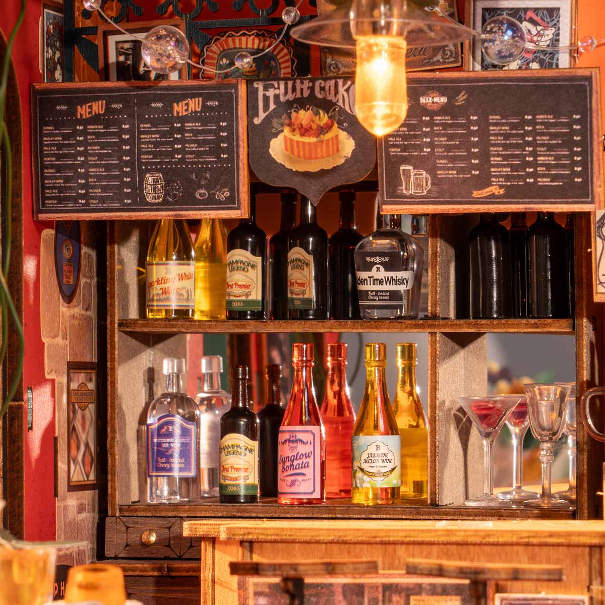Rolife DIY Miniature House - Cheers Bar & Dining  DG173